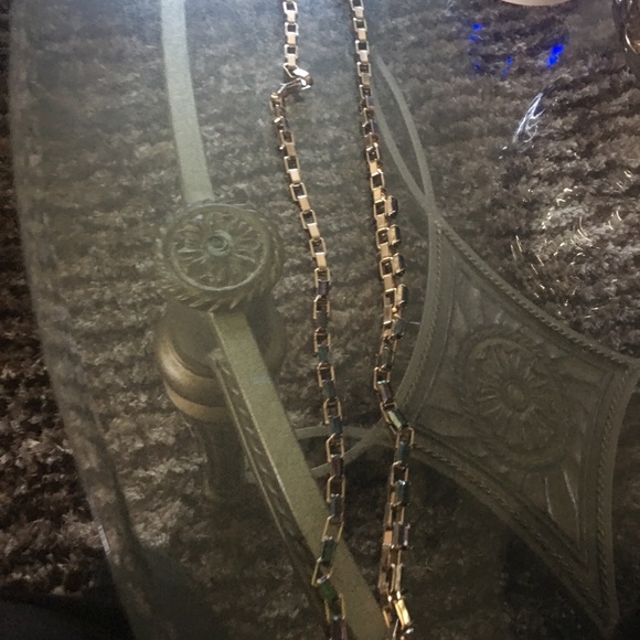 R & J Couture iridescent  Chain link Necklace - Picture 4 of 6